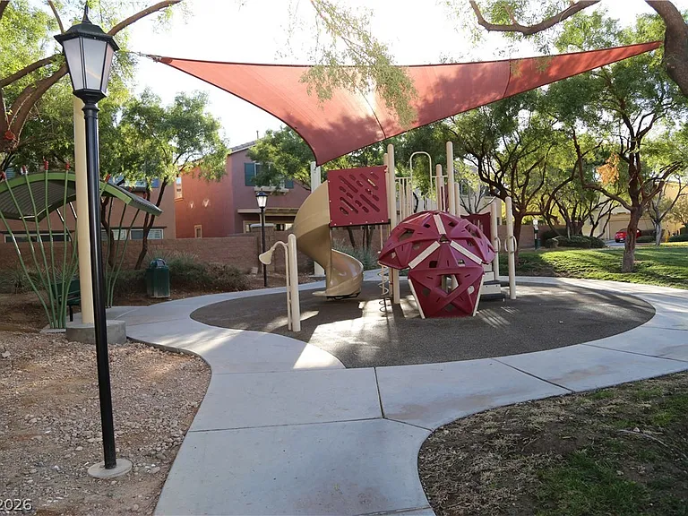10642 Cave Ridge St — Photo 35