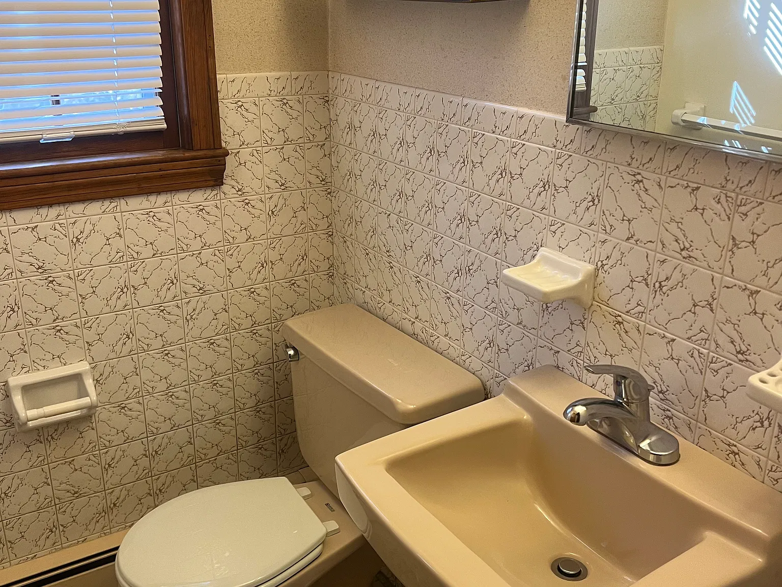 4 bed, 1832 sqft, $4,200 — Photo 4