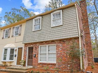 1811 Meadowbrook Rd, Jackson, MS 39211