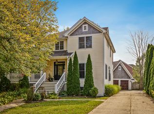 1240 South St, Geneva, IL 60134