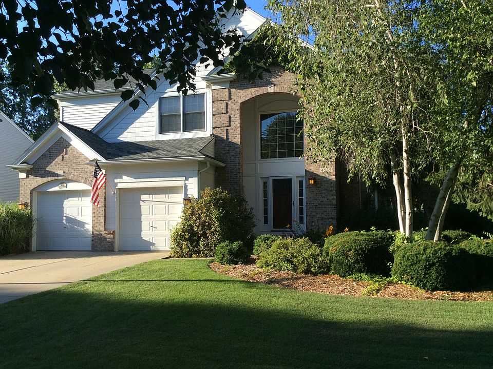 1st image of 4535 Woodcreek Dr SE