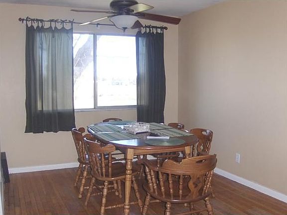 4th image of 111 Pinedale Dr