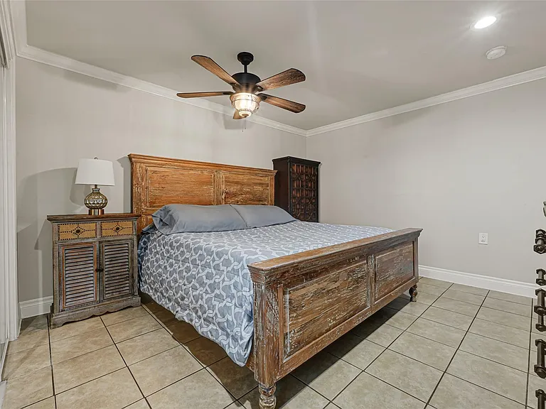 2809 Tooke St #C — Photo 5