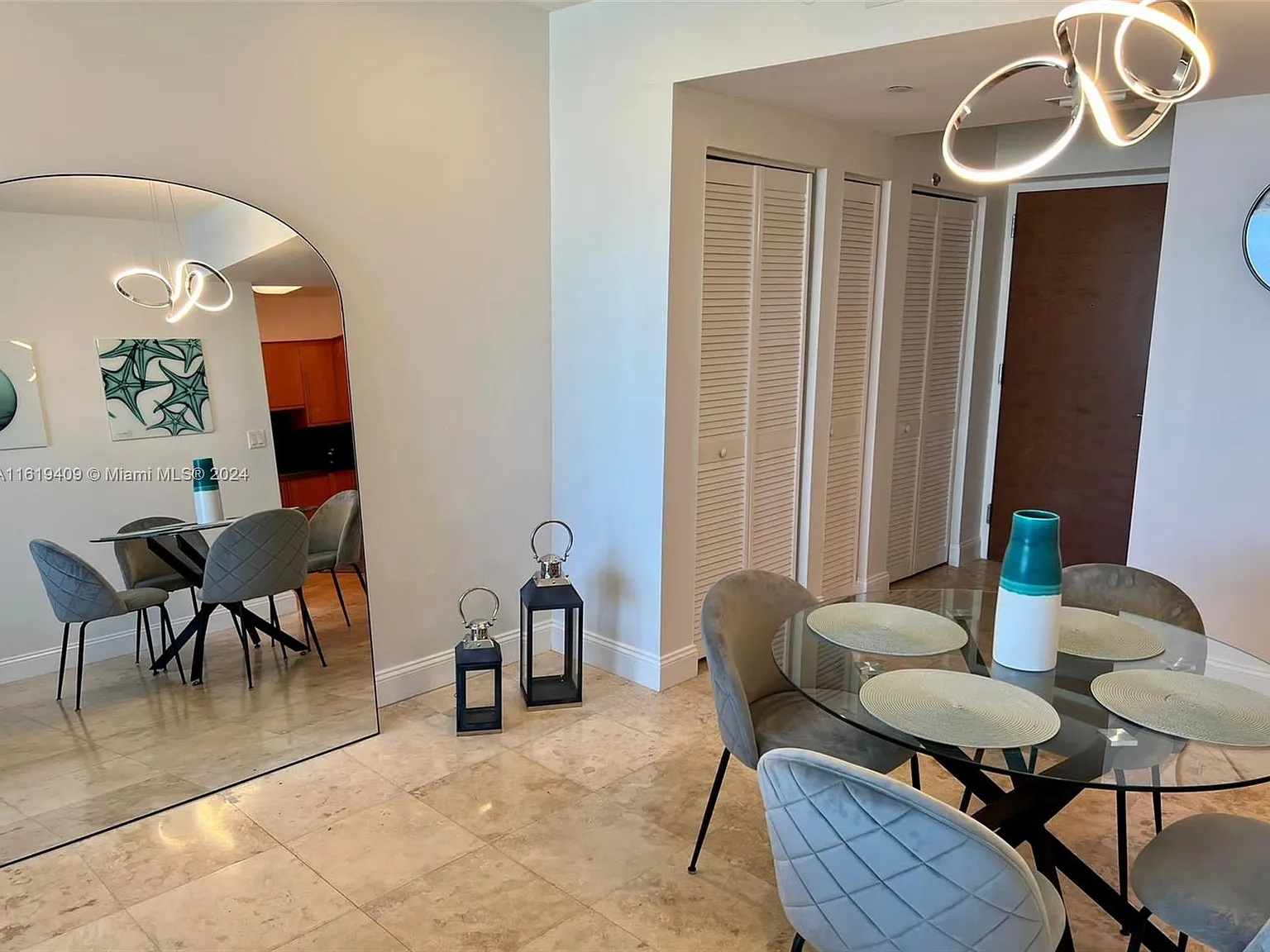 Akoya Condo — Photo 4
