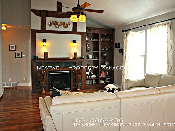 3rd image of 10522 S Ojibwa Ln