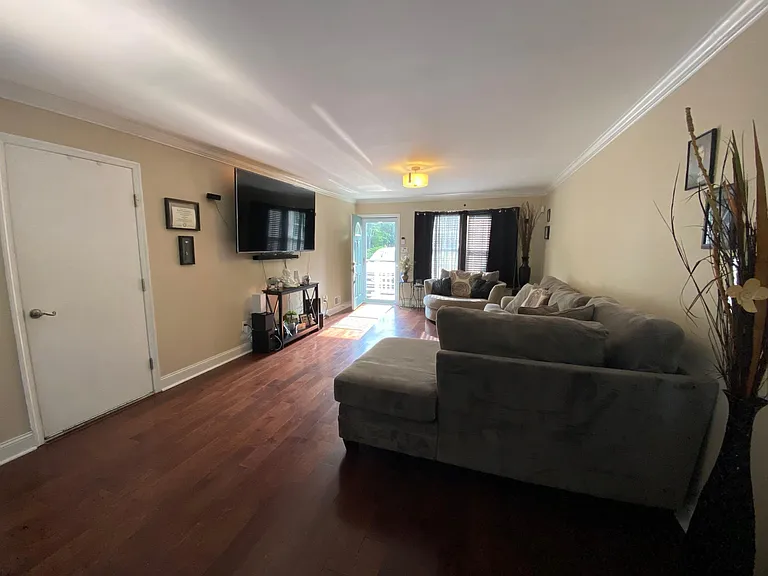 757 Coolidge Ave — Photo 10
