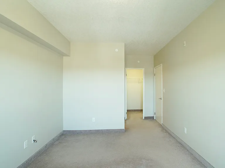 239 Auburn Dr #804 — Photo 14