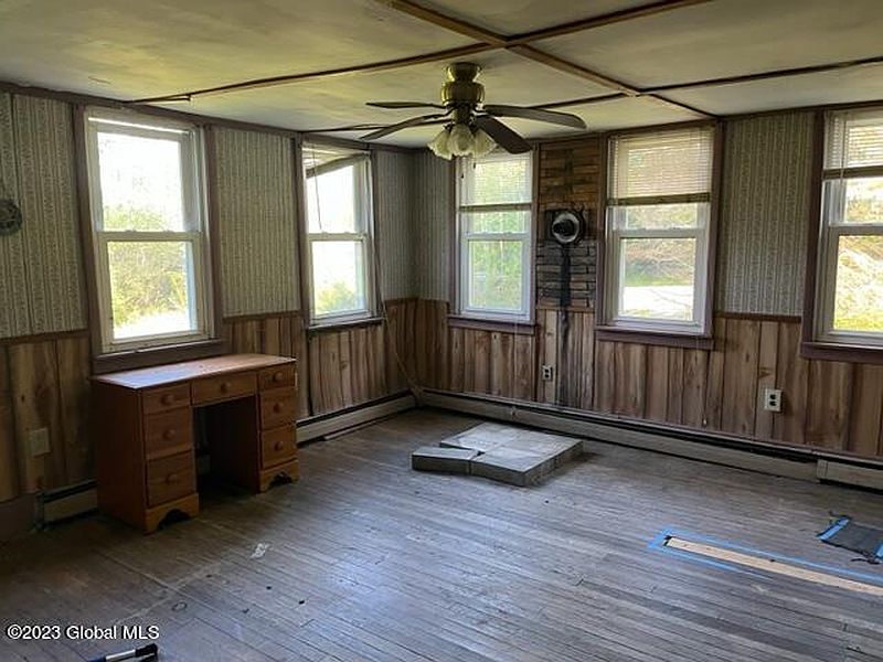 5th image of 1554 Plank Road