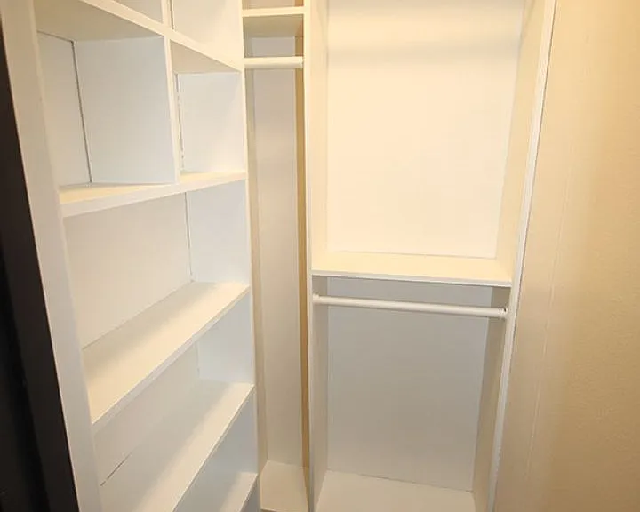 Hamilton Hall Apartments - Queen Anne — Photo 15
