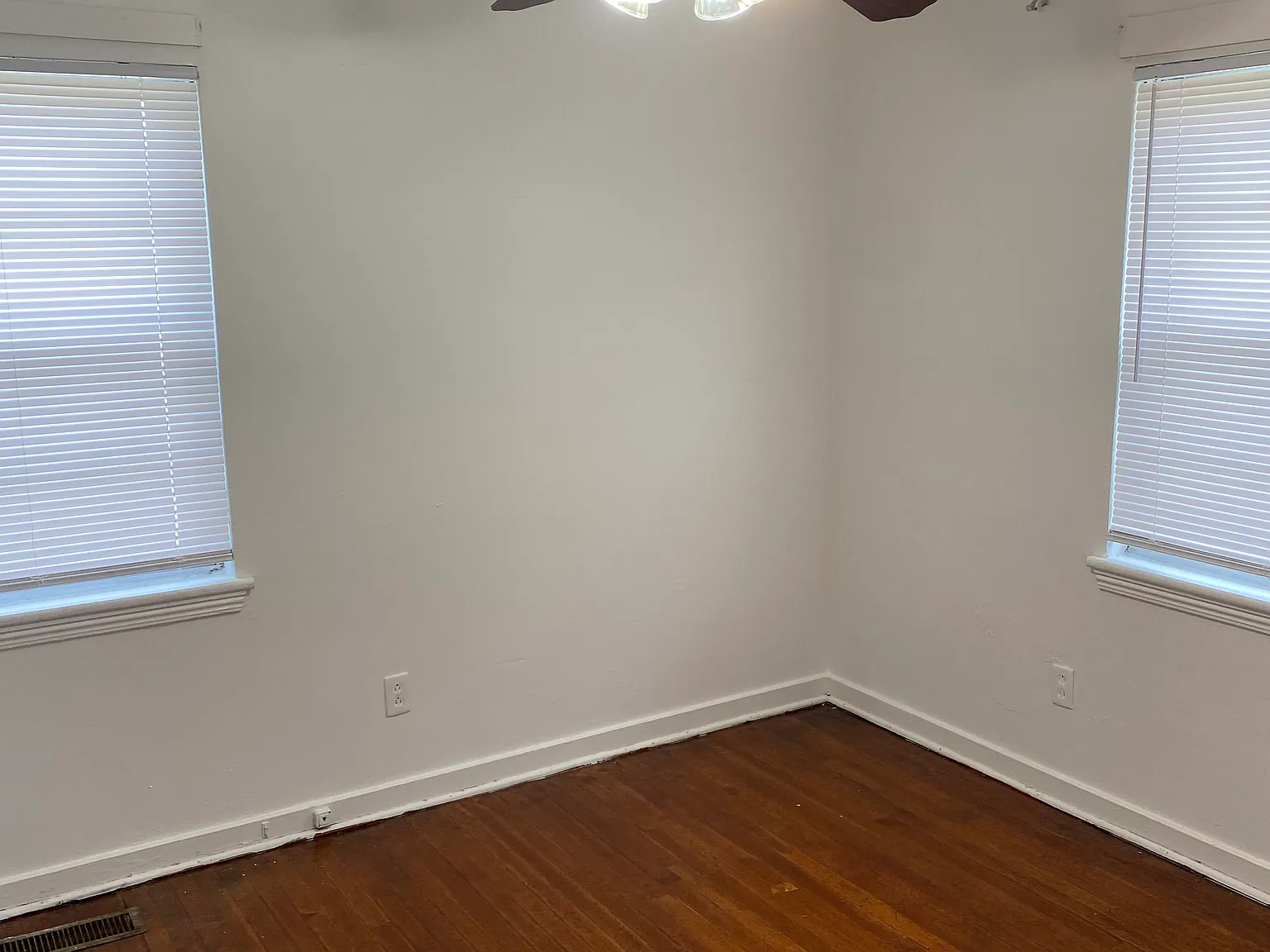 3 bed, 1026 sqft, $1,199 — Photo 4