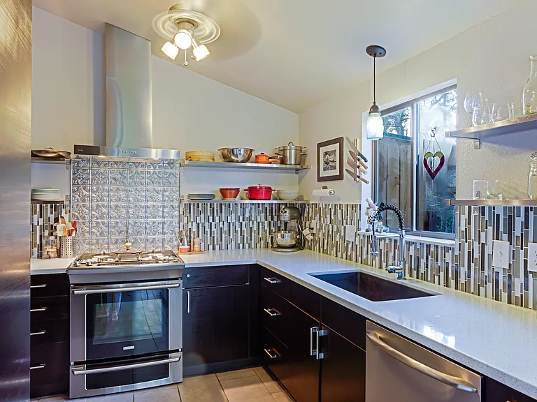 2256 Sidewinder Dr — Photo 4