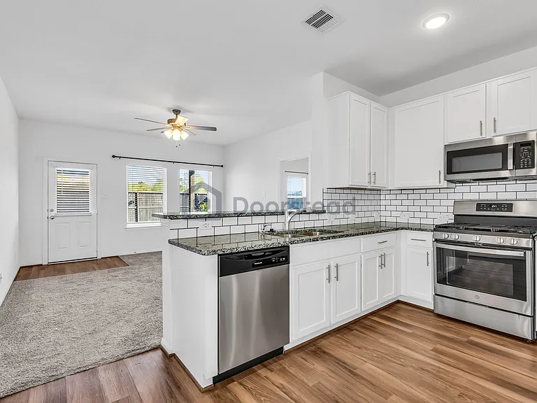 24014 Farmstead Dr — Photo 18