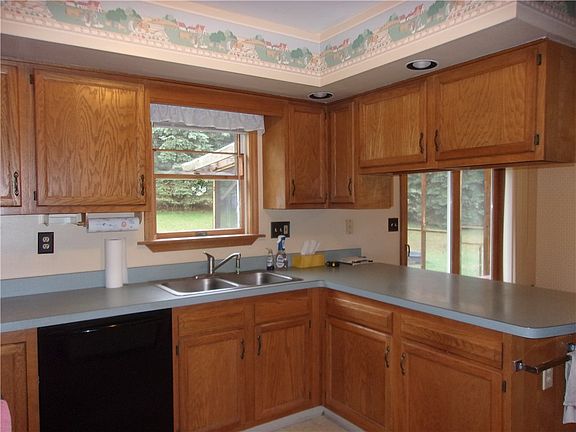 5th image of 4765 Huff Rd