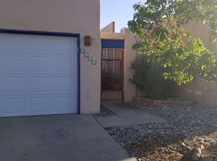 1881 Camino Lumbre, Santa Fe, NM 87505