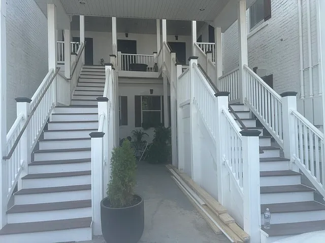 141 S Grand Ave #6 — Photo 16