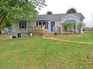 19272 Featherstone Rd, Constantine, MI 49042