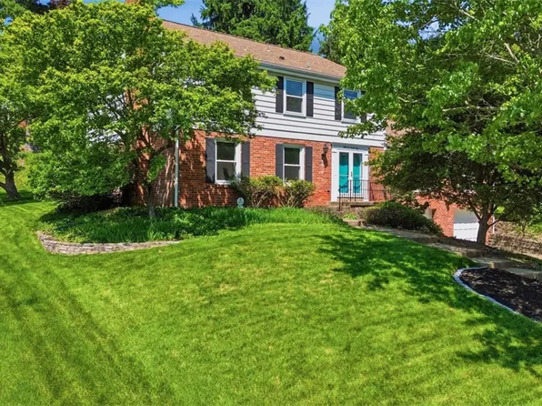 8273 Brittany Pl, Pittsburgh, PA 15237