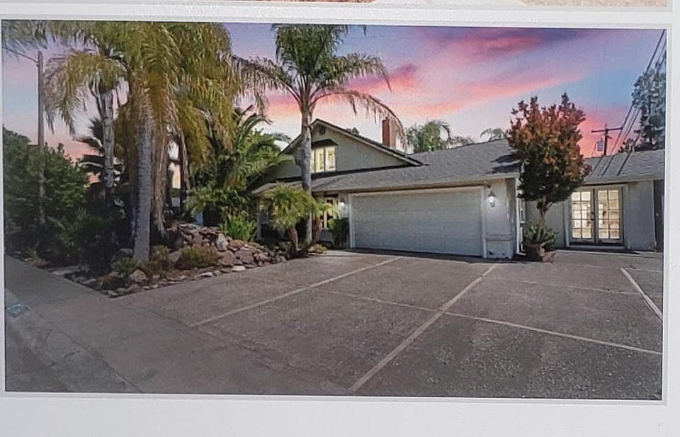 1st image of 8234 N Solano Ave