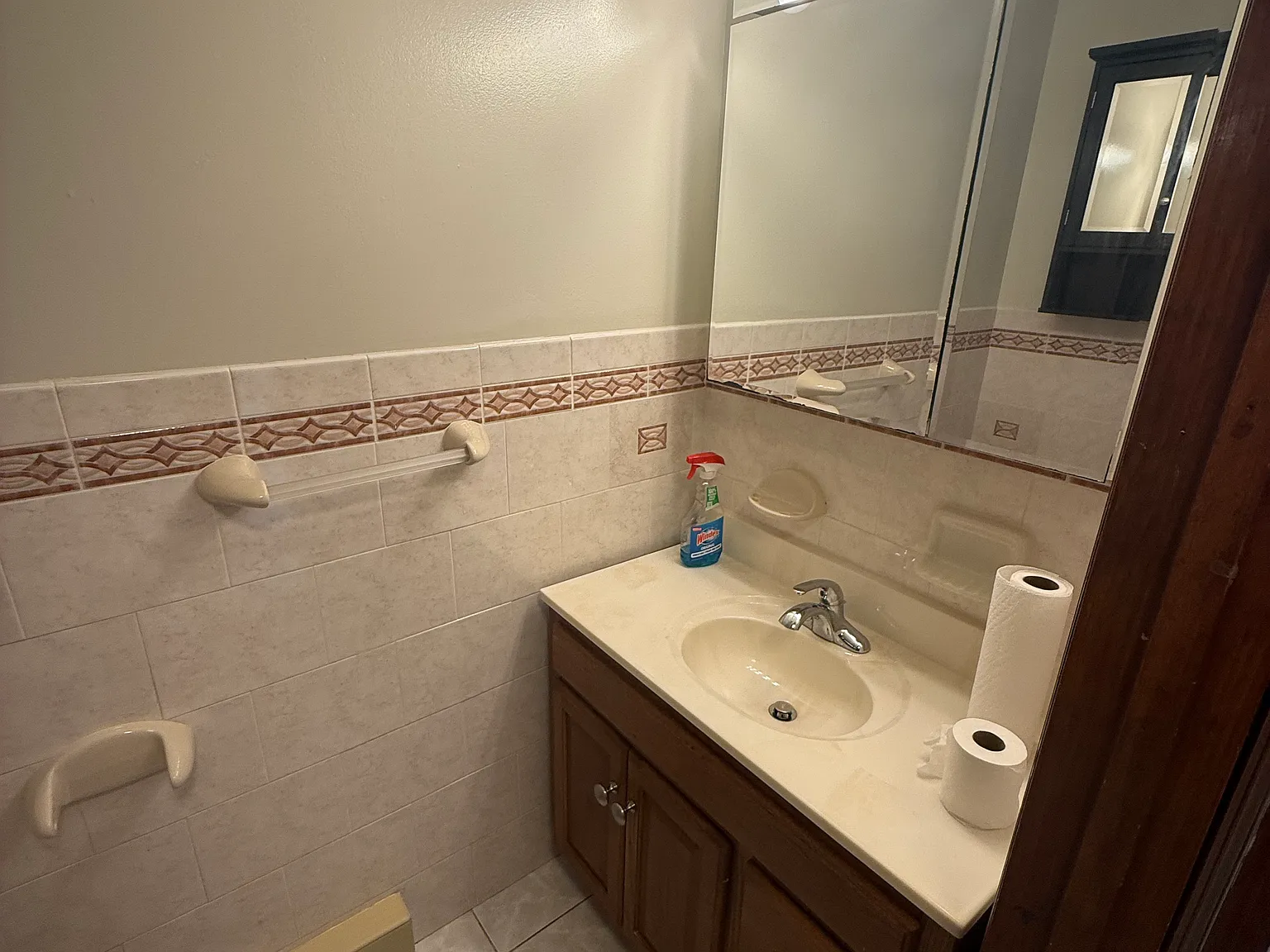 2 bed, 1.5 bath, 1200 sqft, $1,800 — Photo 4