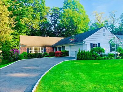 8 Boulder Brook Road, Scarsdale, NY, 10583