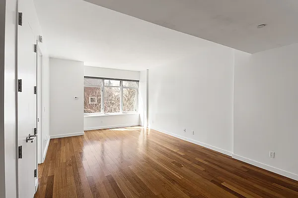 Rented by Compass | media 19