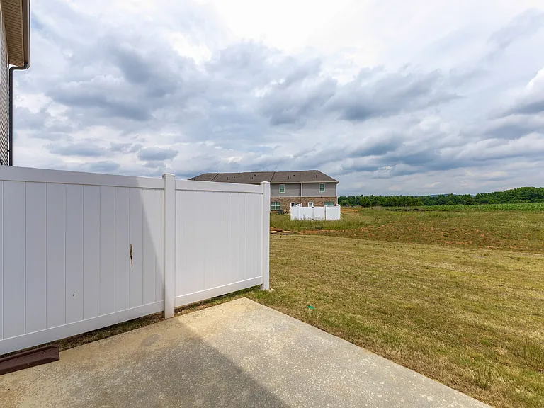 7582 Discovery Point Dr NW — Photo 29