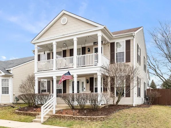 898 Serendipity Dr, Aurora, IL 60504