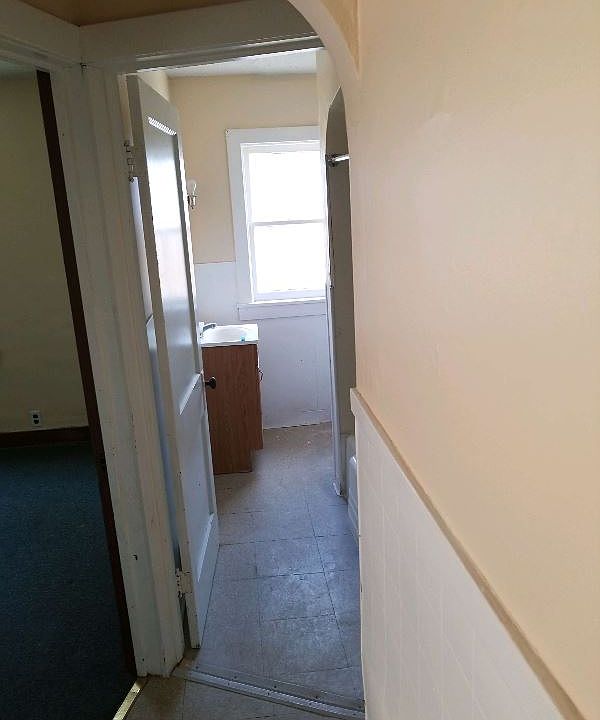 2nd image of 122 Austin St APT 1