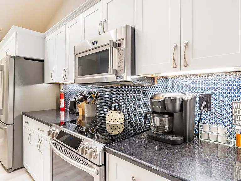 4712 Spring Meadow Ln — Photo 24