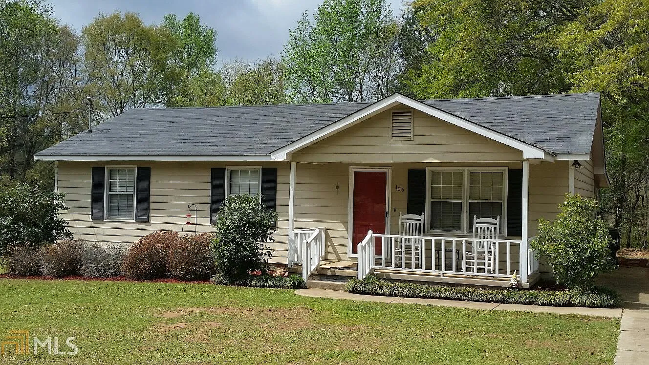 105 Oakwood Cir photo 1