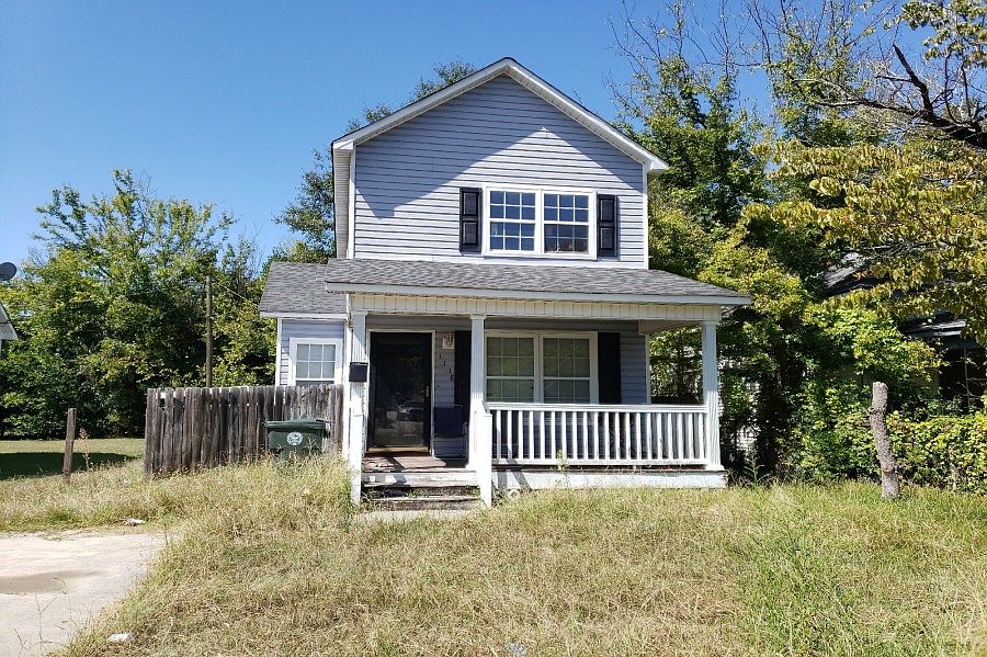 2nd image of 1118 Maynard St