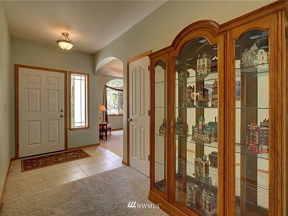 4th image of 3423 185th StCt E