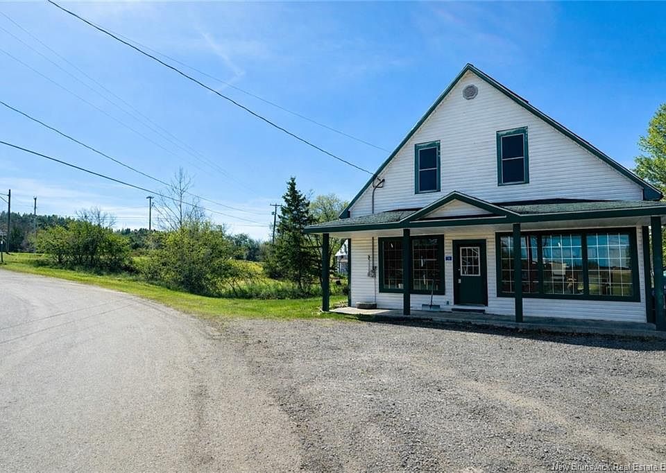 1st image of 3 Howland Ridge Rd