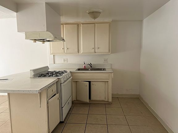 4th image of 1011 E Hellman Ave APT 8
