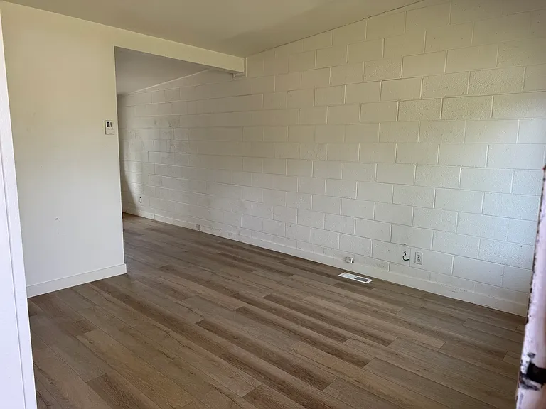 1027 W 100 N #1027 — Photo 13