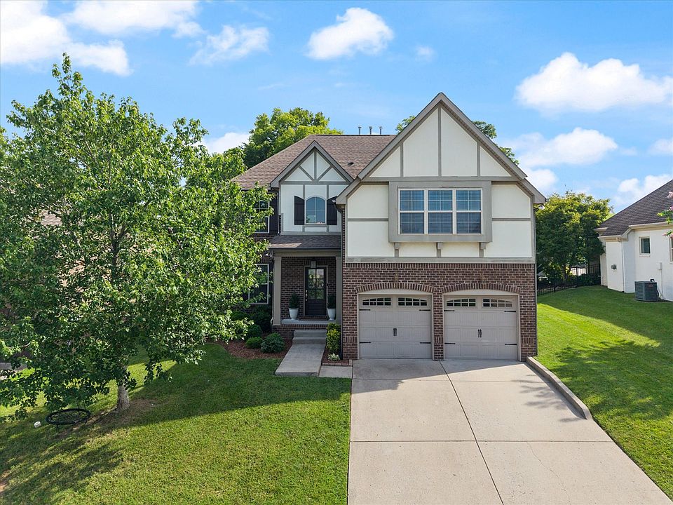 1st image of 2204 Chantry Place Ln