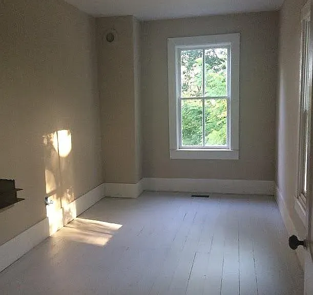 79 N 200 E — Photo 8