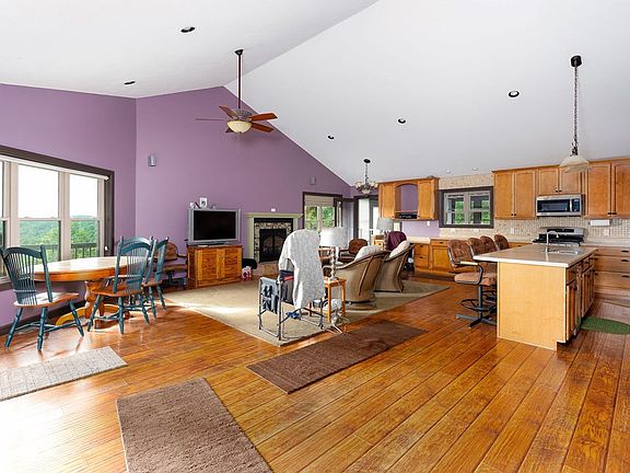 48th image of 4550 Southgate Rd