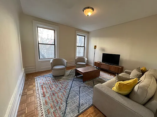 Rented by City Connections Realty | media 12