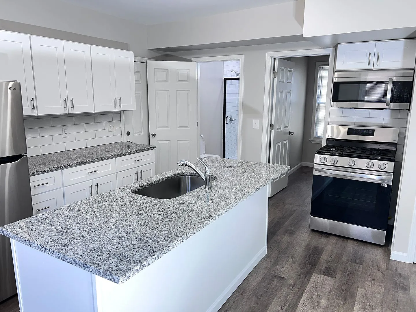 The Duplex on Plumer: Where Modern Meets Mexicantown — Photo 4