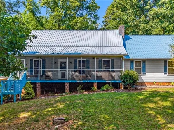 1013 Lacy Hepler Rd, Thomasville, NC 27360