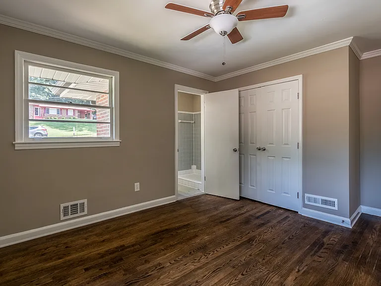 3149 Gay Dr — Photo 45