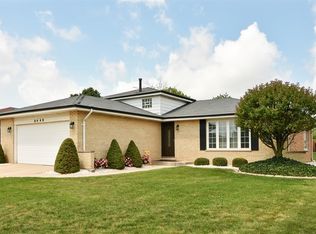 8440 Currant Ave, Tinley Park, IL 60487