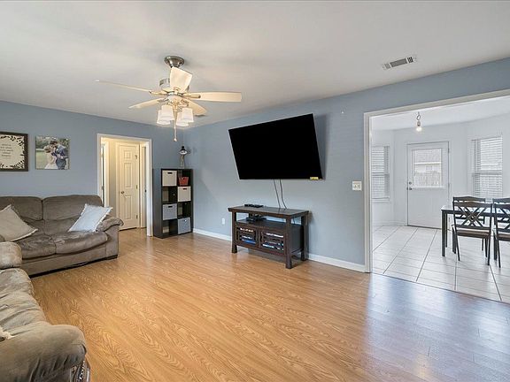 2nd image of 72 Homan Point Ave