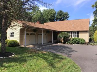 9 Charleston Spring Rd, Millstone Township, NJ 08510