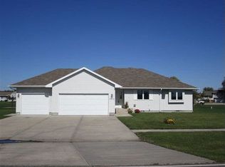 3612 E Bismark Rd, Grand Island, NE 68801