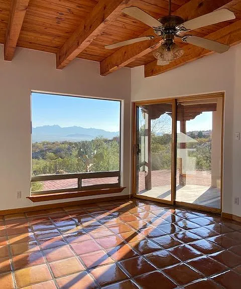 2045 Cresta Ct — Photo 14