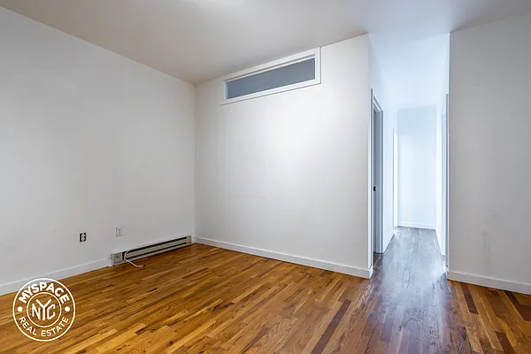 Rented by MySpaceNYC | media 9