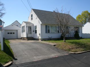38 Orms St, Pawtucket, RI 02861