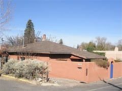 1st image of 814 Galisteo St